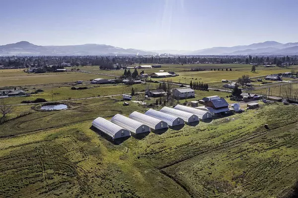 2982 Taylor RD, Central Point, OR 97502