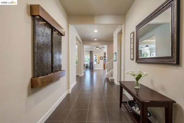 724 Kineo Ct, Oakley, CA 94561