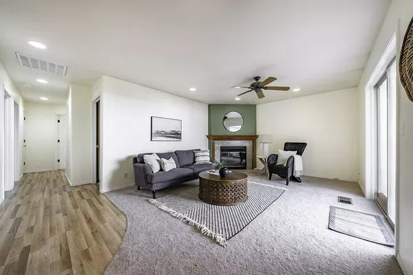 641 Spring Creek DR, Ashland, OR 97520