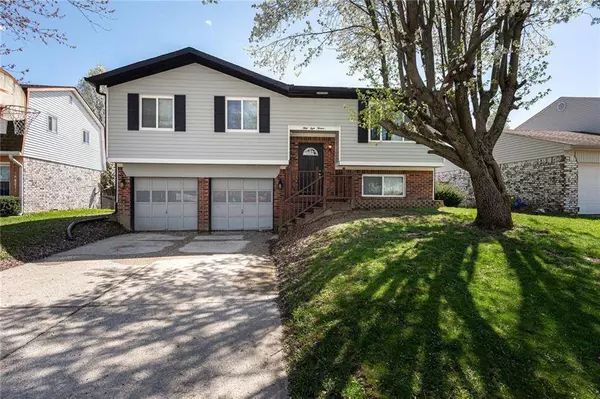 5813 Somers DR, Indianapolis, IN 46237