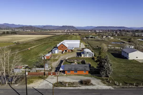 2982 Taylor RD, Central Point, OR 97502