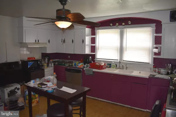 245 N PENNSYLVANIA AVE, Hancock, MD 21750