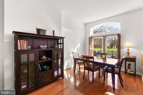 2222 N CALVERT ST, Baltimore, MD 21218