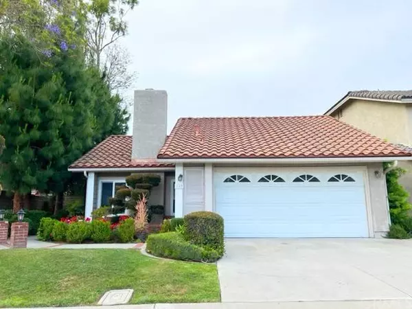 13 Alba W, Irvine, CA 92620
