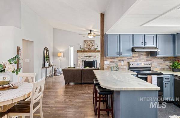 11638 W Ginger Creek Dr, Boise, ID 83713