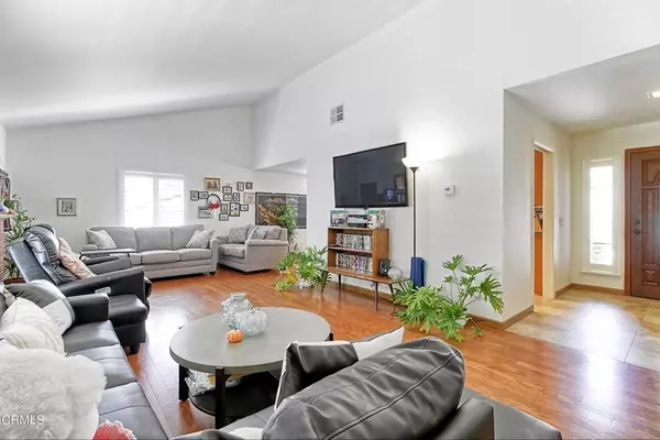 1134 Paquita ST, Camarillo, CA 93012