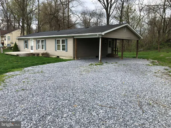 414 KEARNEYSVILLE PIKE, Kearneysville, WV 25430