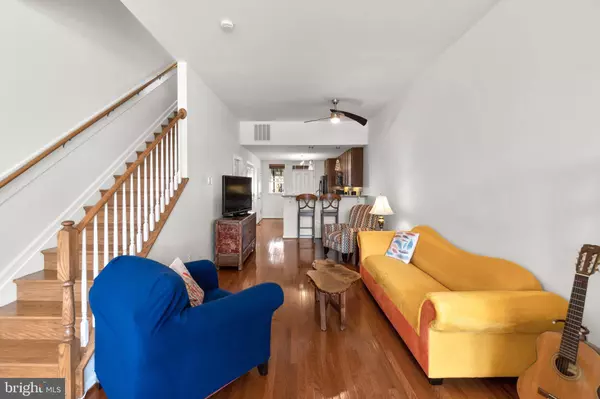 2222 N CALVERT ST, Baltimore, MD 21218