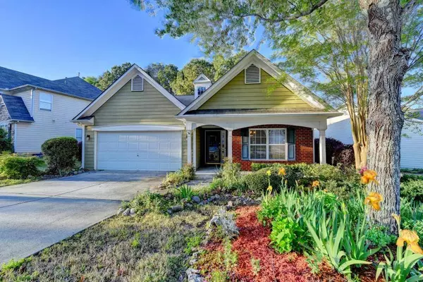 3241 Cooper Woods DR, Loganville, GA 30052