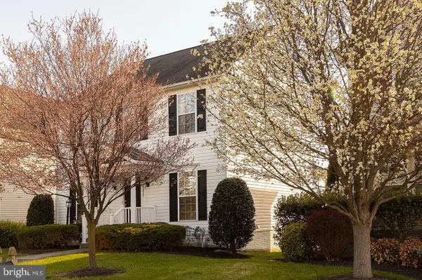 1077 FAIRFAX ST, Stephens City, VA 22655