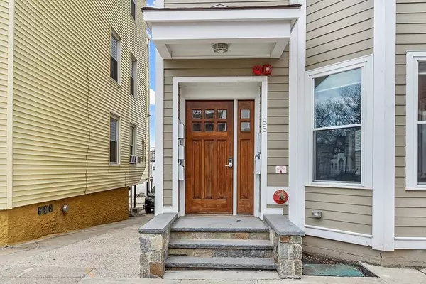 85 Lexington St #2, Boston, MA 02128