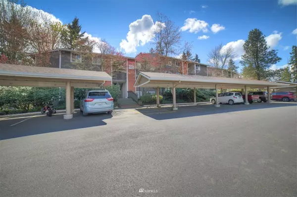 20050 Vikings Crest LOOP NE #2-102