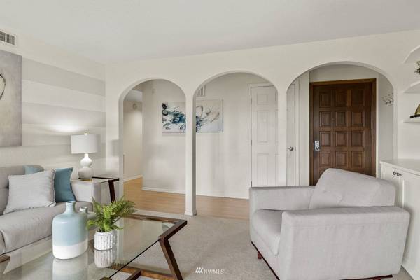 11642 100th AVE NE #106, Kirkland, WA 98034