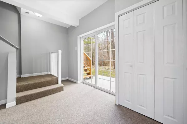 5 Union ST, Nottingham, NH 03290