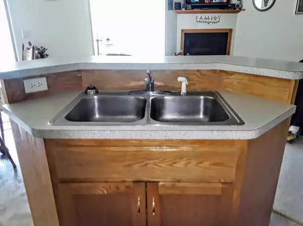 2140 Cleveland WAY S, Cambridge, MN 55008