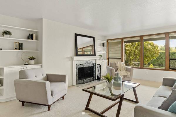 11642 100th AVE NE #106, Kirkland, WA 98034