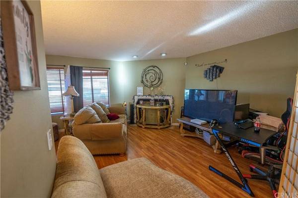 320 El Calle Jon, Santa Maria, CA 93454