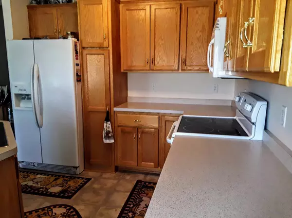 2140 Cleveland WAY S, Cambridge, MN 55008