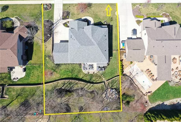 10539 Geist View DR, Fishers, IN 46055