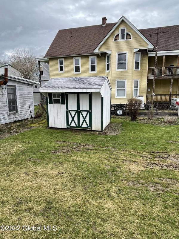 112 Florida  AVE, Amsterdam, NY 12010