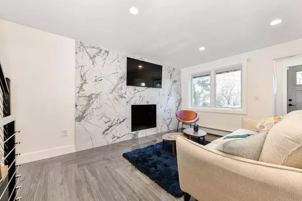 19 Crosstown Ave, Boston, MA 02132