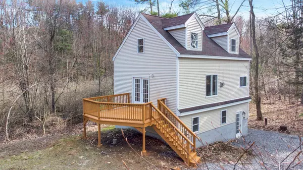 5 Union ST, Nottingham, NH 03290