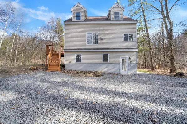 5 Union ST, Nottingham, NH 03290