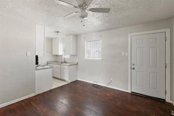 3910 Polly Street, Dallas, TX 75210