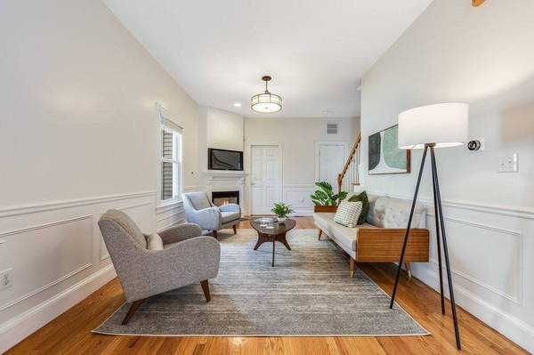 14 Granite #B, Somerville, MA 02143