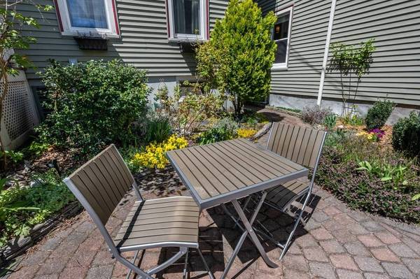 14 Granite #B, Somerville, MA 02143