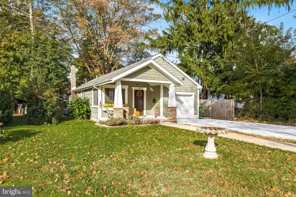 6 HARDING AVE, Cherry Hill, NJ 08002