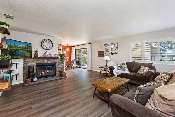 2677 Starkey WAY, Alpine, CA 91901