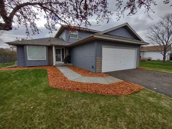 3511 Quarry AVE, Anoka, MN 55303