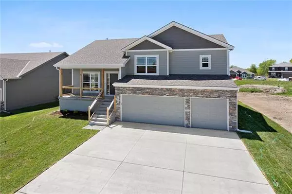 2321 NE Colonnade AVE, Blue Springs, MO 64029