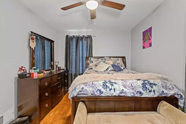 17916 Walter ST, Lansing, IL 60438