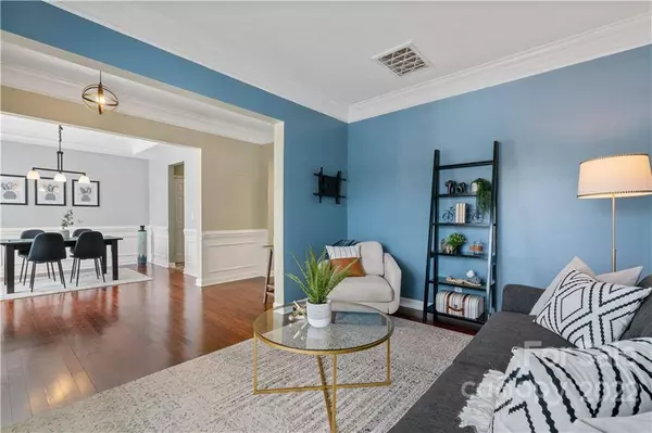 2247 Elendil LN, Charlotte, NC 28269