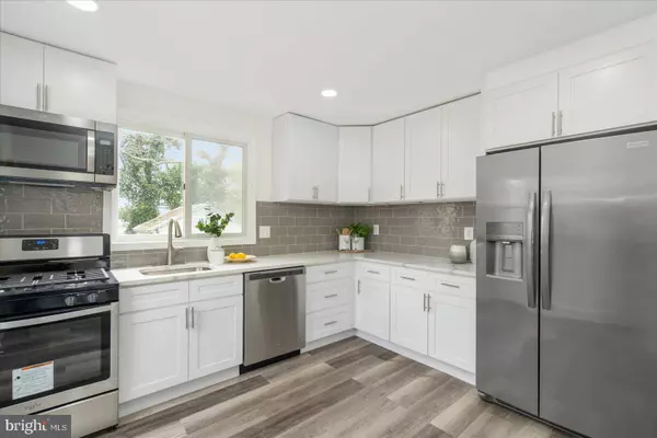 2337 FOSTER AVE, Parkville, MD 21234