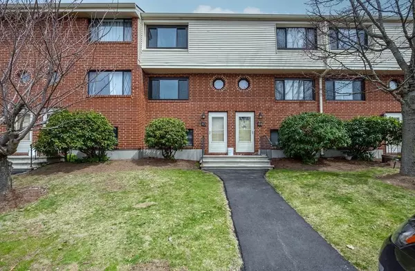 43 Sterling Ln #43, Haverhill, MA 01835