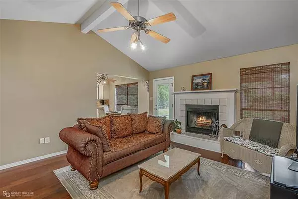 4727 Longstreet Place, Bossier City, LA 71112