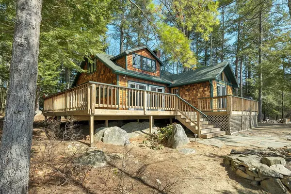 2 Hermit IS, Moultonborough, NH 03254