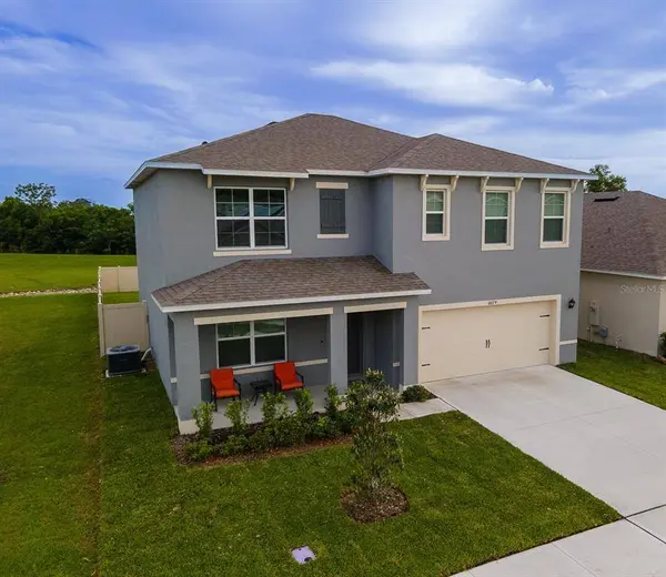 6674 CORAL BERRY DR, Mount Dora, FL 32757