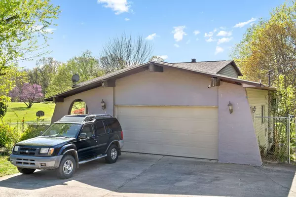 311 Wildlife Rd, Dover, TN 37058