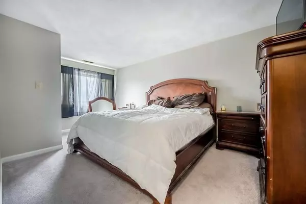 43 Sterling Ln #43, Haverhill, MA 01835