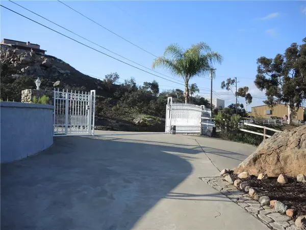 13883 Sage Mountain LN, Jamul, CA 91935