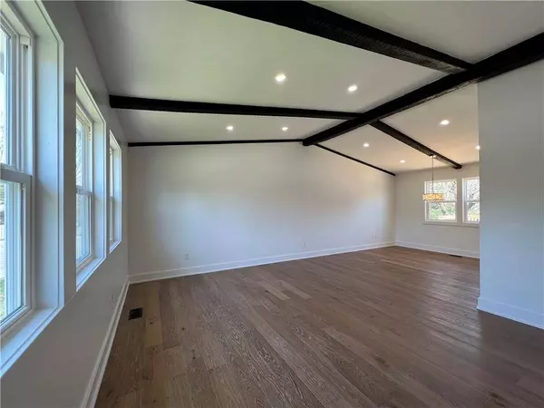 7702 Home DR, Fishers, IN 46038