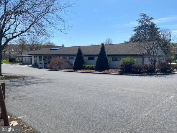 5275 LINCOLN HWY, Gap, PA 17527