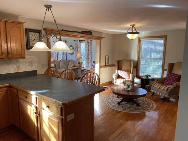 3 Laurens CIR, Sandown, NH 03873