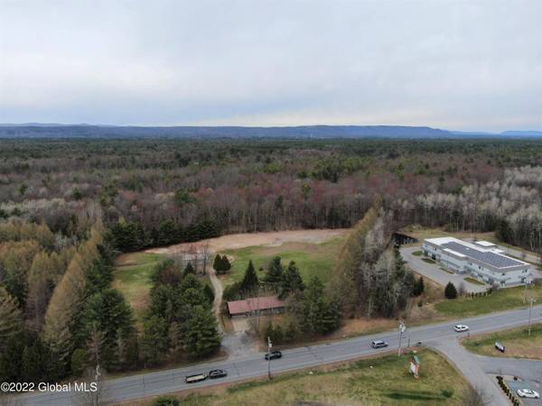 4292 NYS RT 50, Wilton, NY 12866