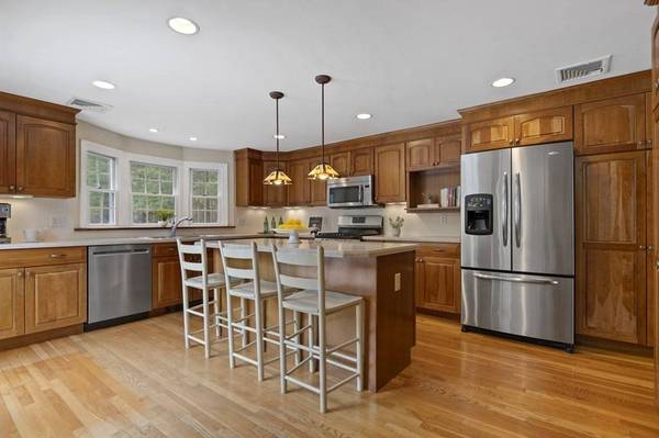 30 Birch Rd, Andover, MA 01810