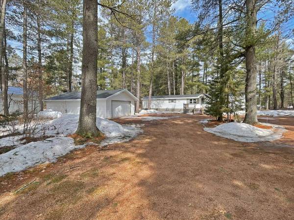 5510 STORMY LAKE RD E, Conover, WI 54519